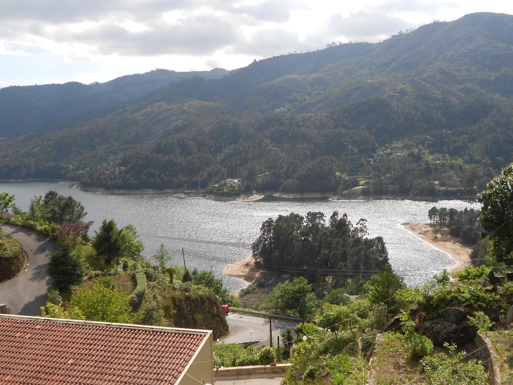 Vale De Azereiros Apartamentos Geres Bilik gambar