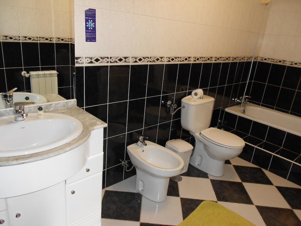 Vale De Azereiros Apartamentos Geres Bilik gambar
